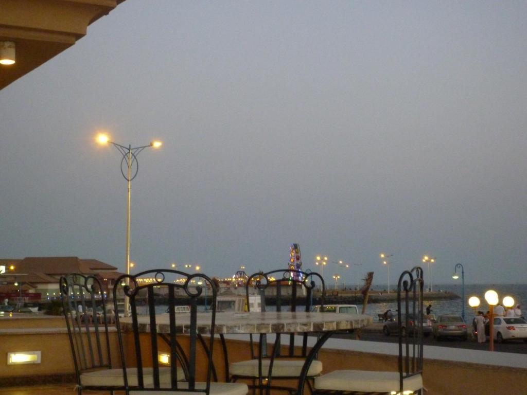 Al Borg Al Watheer Hotel Jizan Buitenkant foto